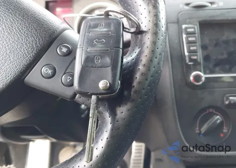 2009 Volkswagen Gti 2-Door (M6) (Discontinued) from USA, damaged, VIN WVWEV71K09W136560